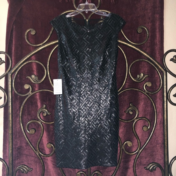 Black sequence dress - Picture 2 of 5